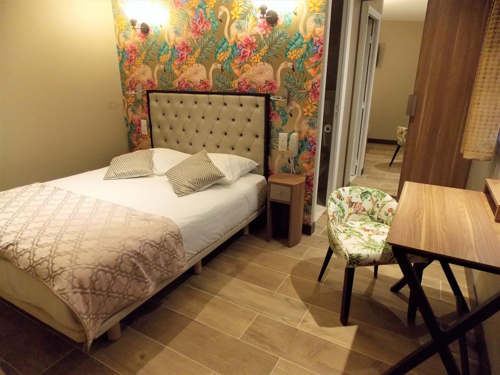 Excelsior Batignolles Hotell Paris Exteriör bild